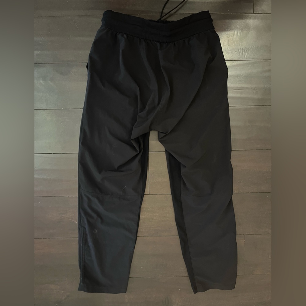 Lululemon Hiking Pants 25” in Black